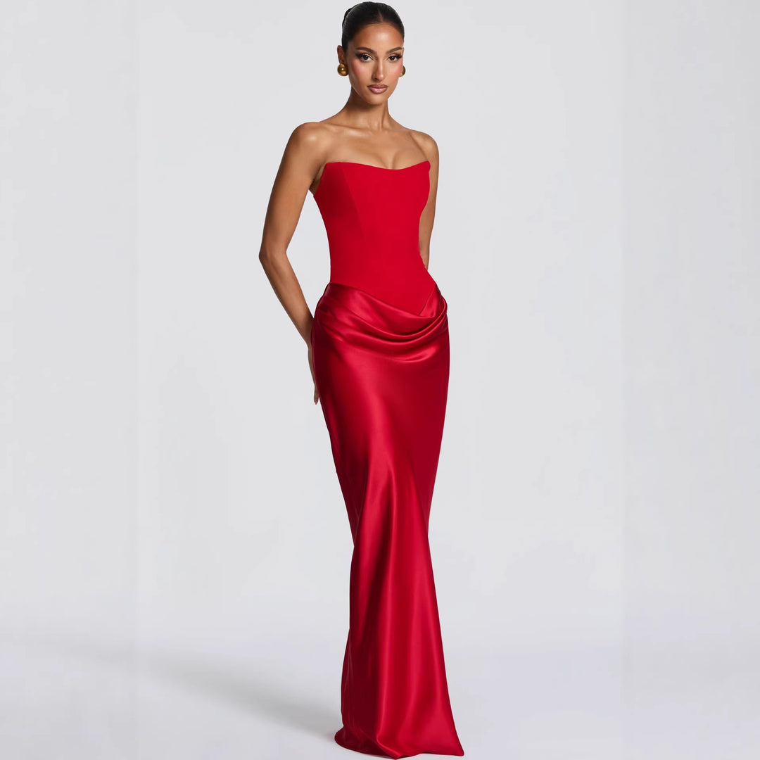 Women's evening dress with off-shoulder design and elegant slit Lune London
