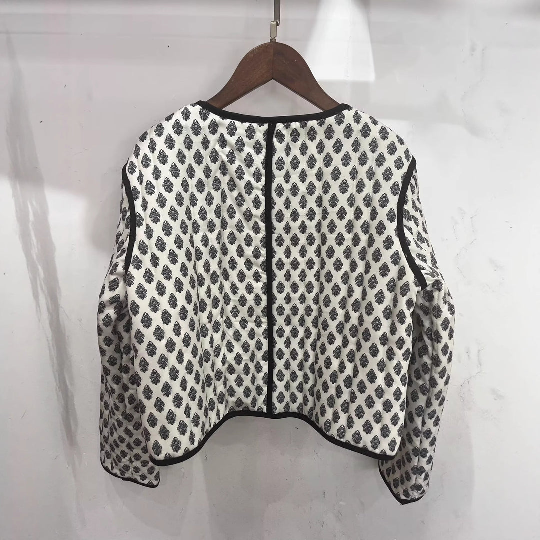 Elegant and comfortable jacket for women Lune London