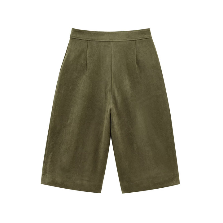 Wide culotte pants for women made of high-quality material with a chic and stylish design