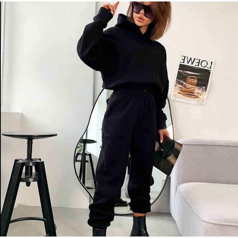Women's comfortable hooded jumpsuit with a loose fit and elastic waistband Chic & Stil