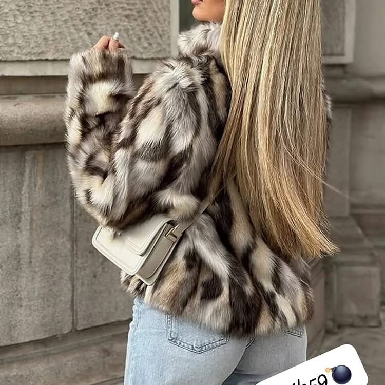 Women's short jacket in a faux fur mix with striped effect and stand-up collar Amarae