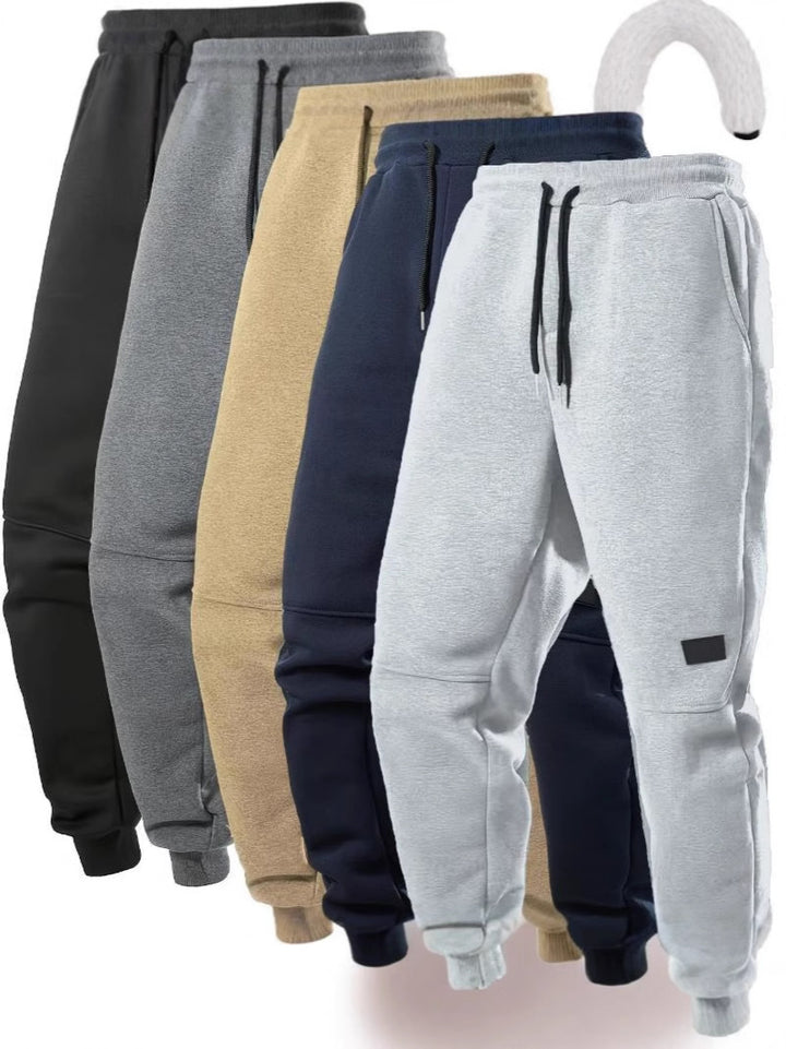 Women's comfortable Slim-Fit joggers with side pockets and elastic waistband Chic & Stil