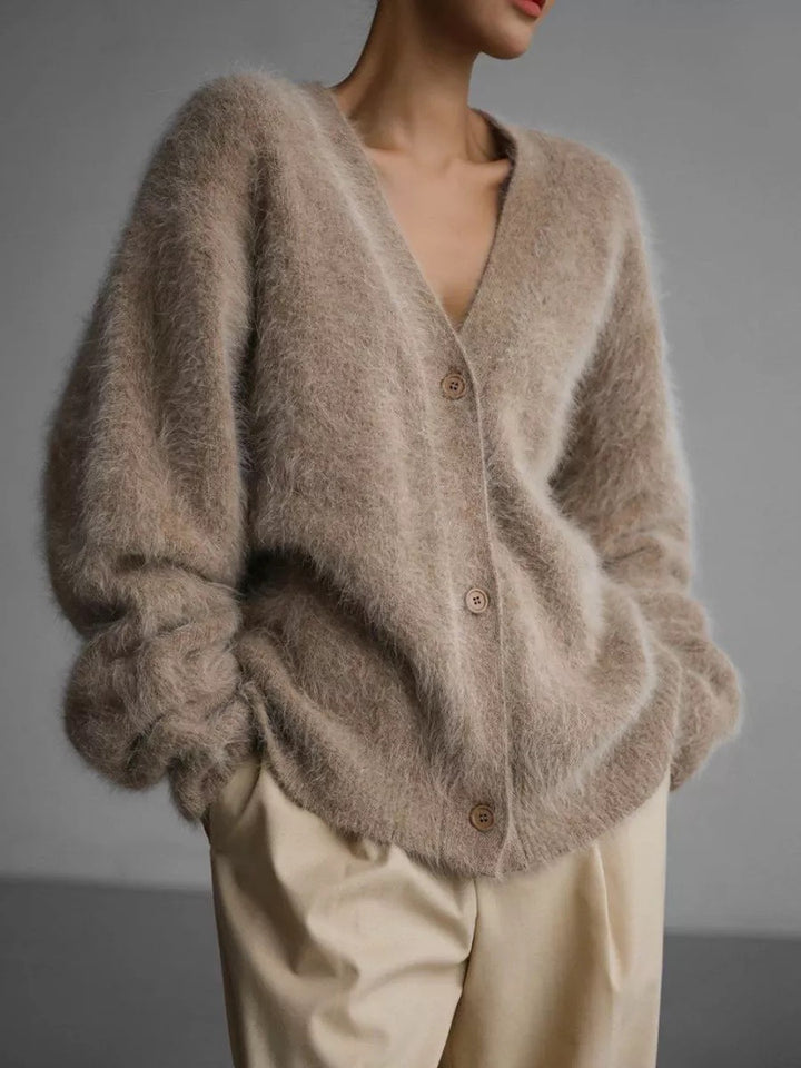 Women's cozy cardigan with button closure and loose fit Lune London