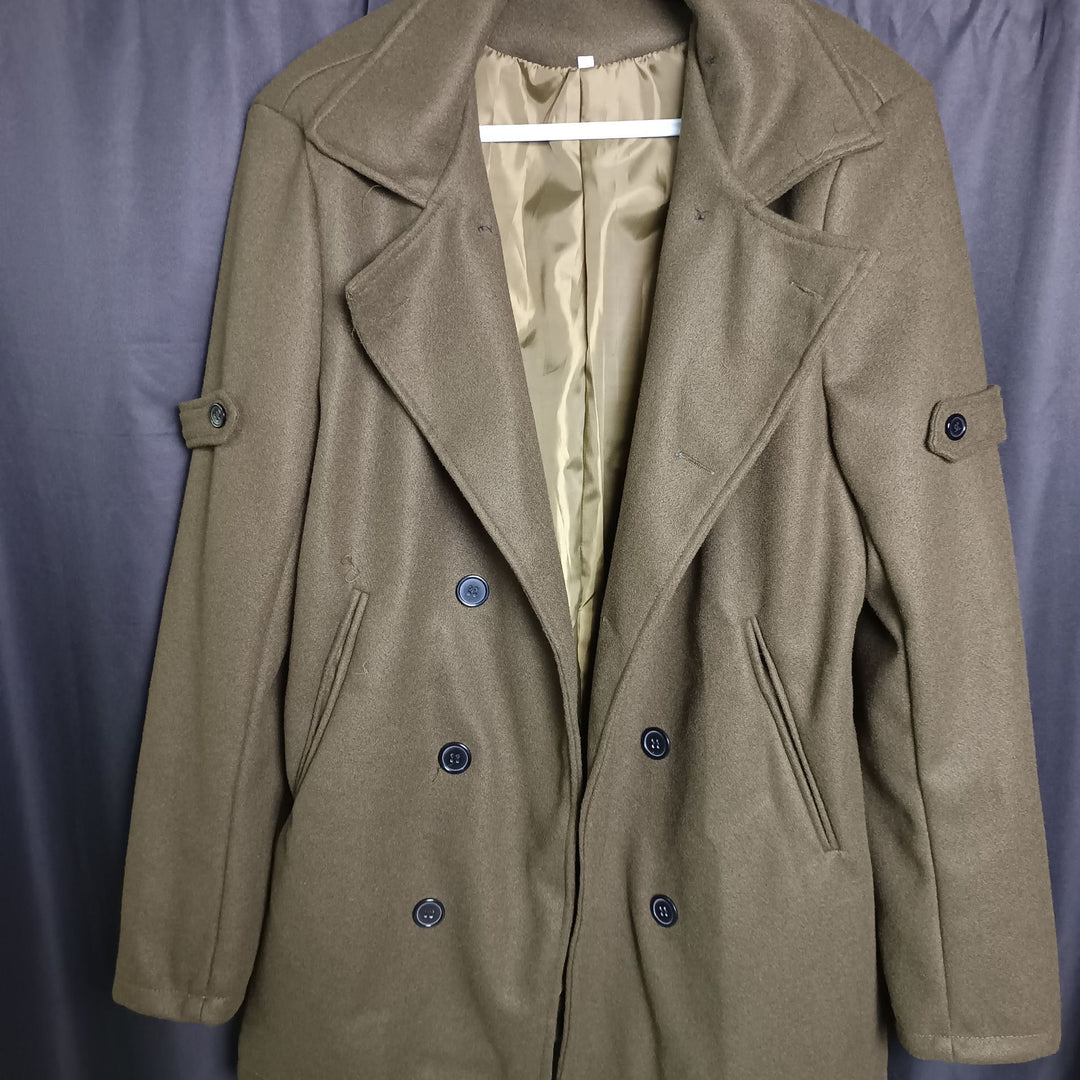 Timeless wool coat for men with double buttons Lune London