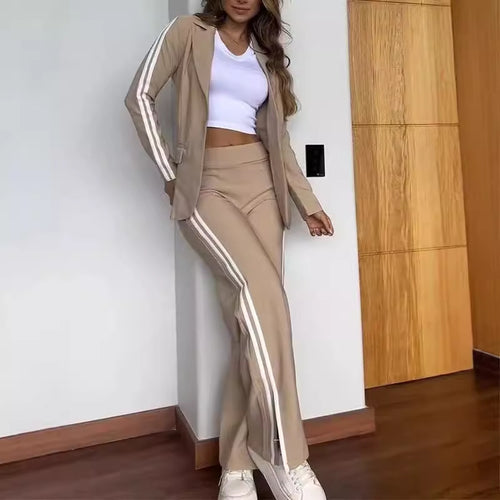 Ensemble de blazer sportif pour femmes avec un pantalon à coupe large Chic & Stil