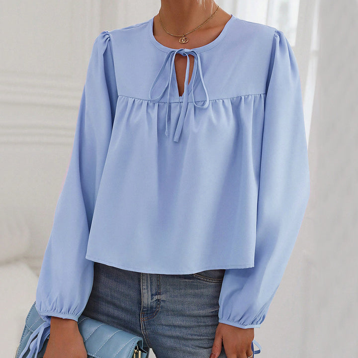 Blouse pour femmes avec lien décoratif et coupe décontractée Chic & Stil