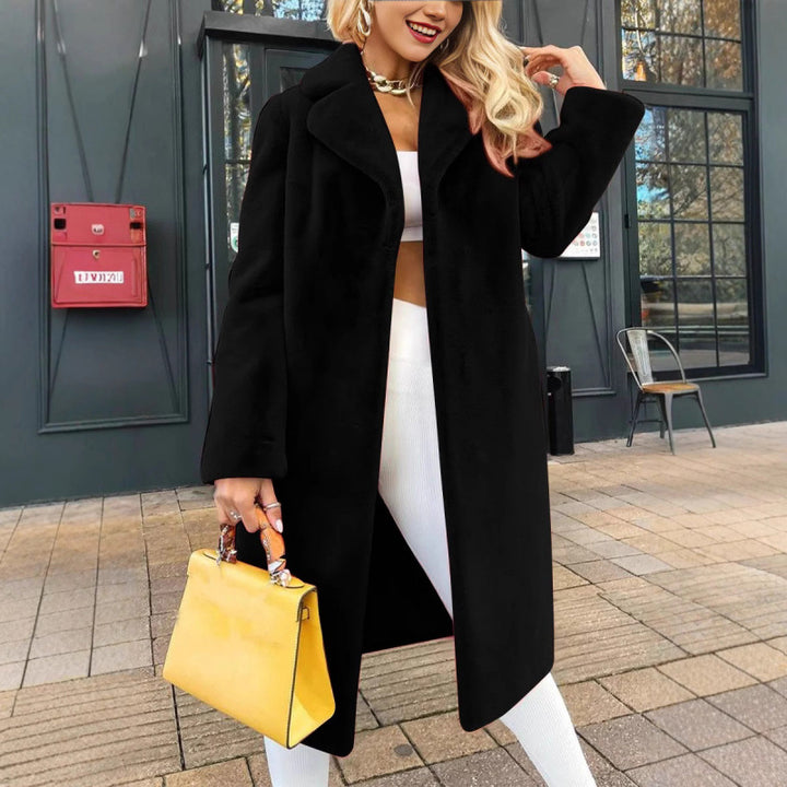 Long fleece coat for women with elegant collar and slim silhouette Lune London