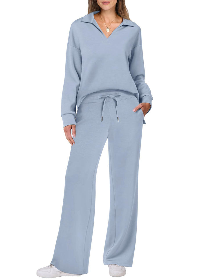 Casual set for women consisting of an oversized sweater and wide jogging pants Lune London