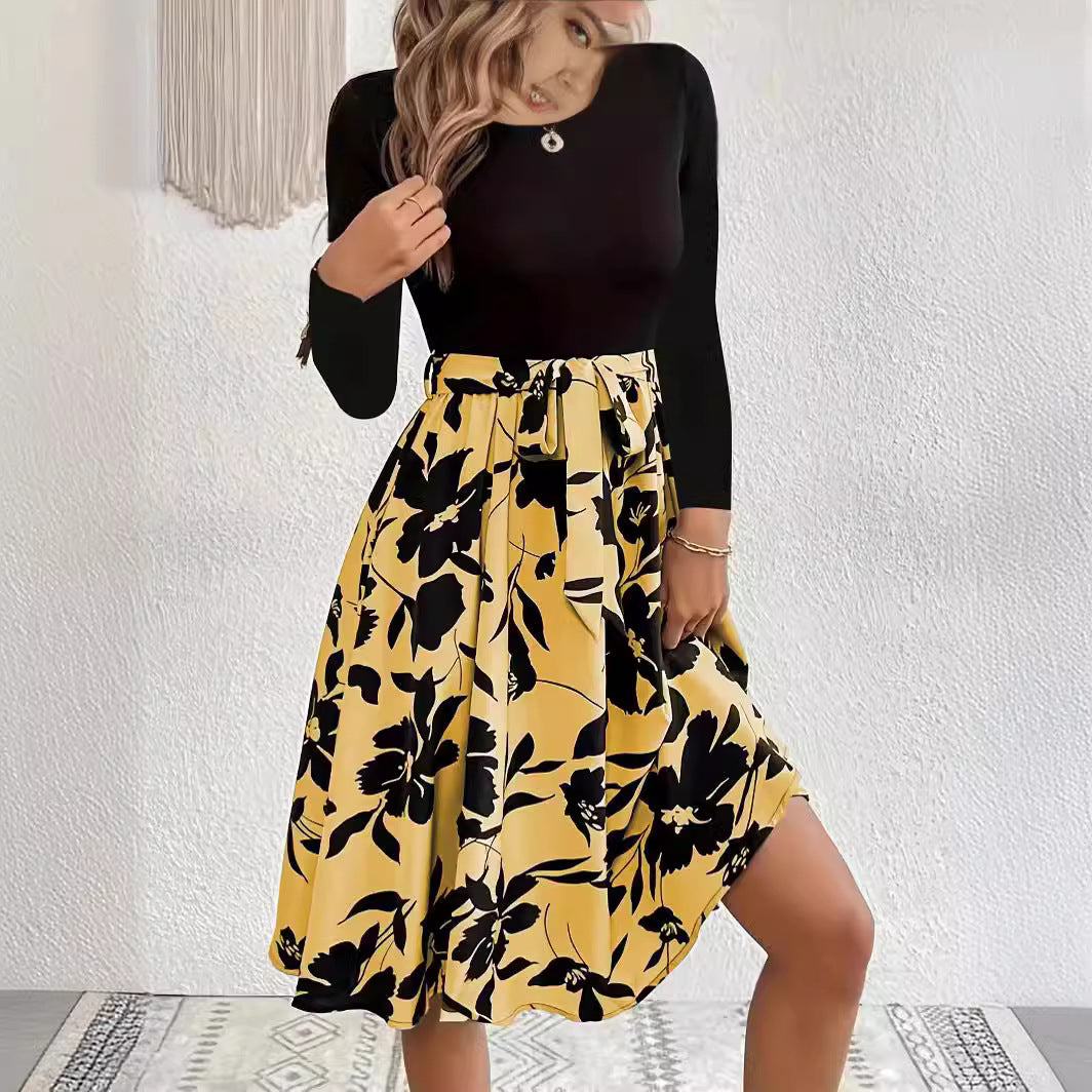 Women's set consisting of a long-sleeved top and a casual floral skirt Lune London
