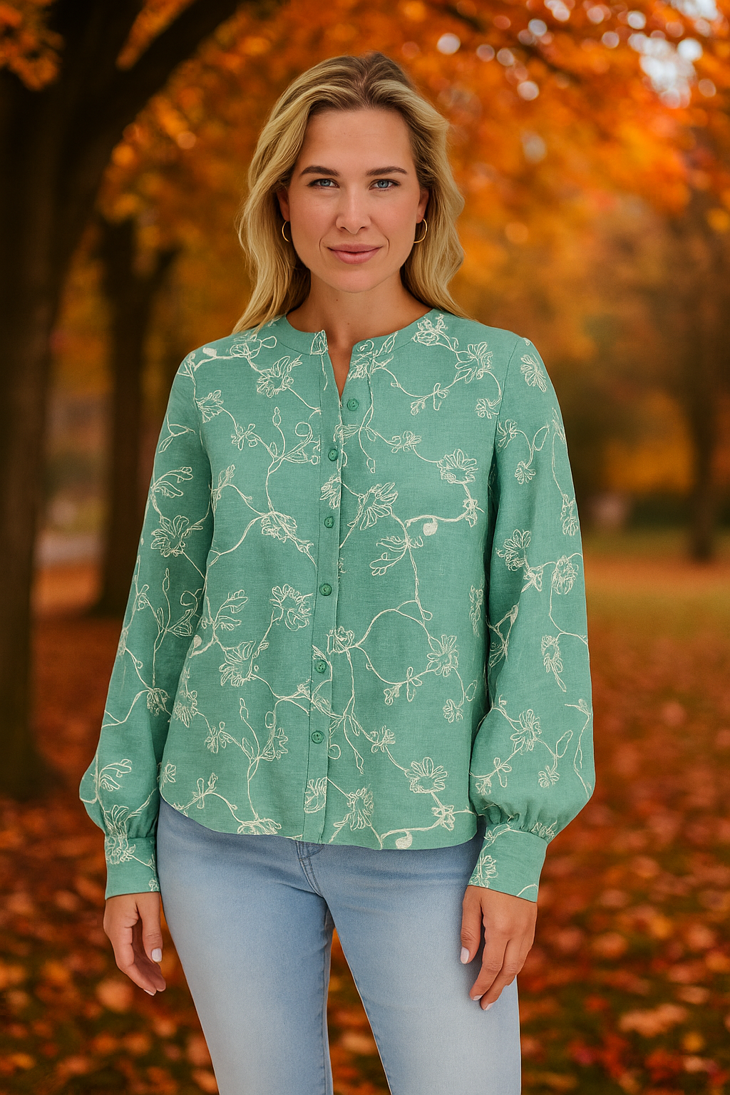 Amarae | Women's blouse with green floral embroidery - Relaxed fit