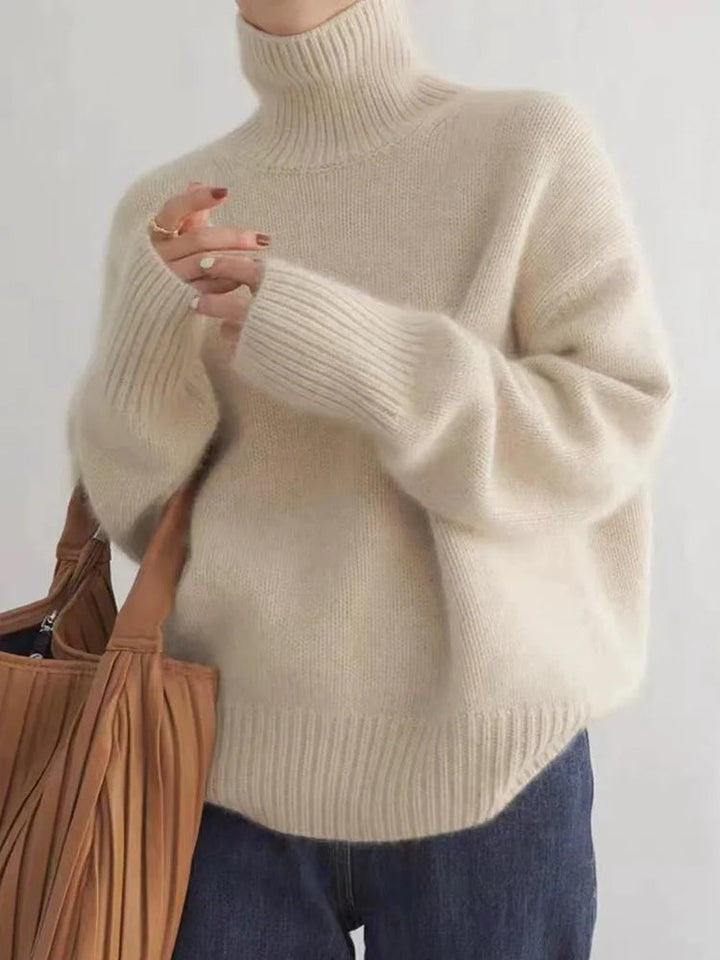 Lune London | Elegant turtleneck sweater for women