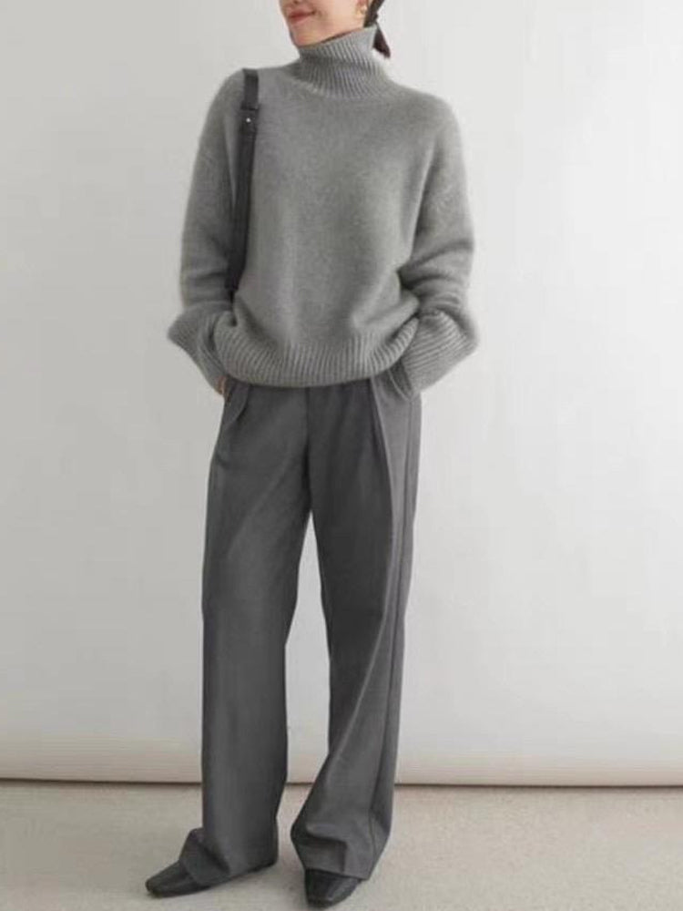 Lune London | Elegant turtleneck sweater for women