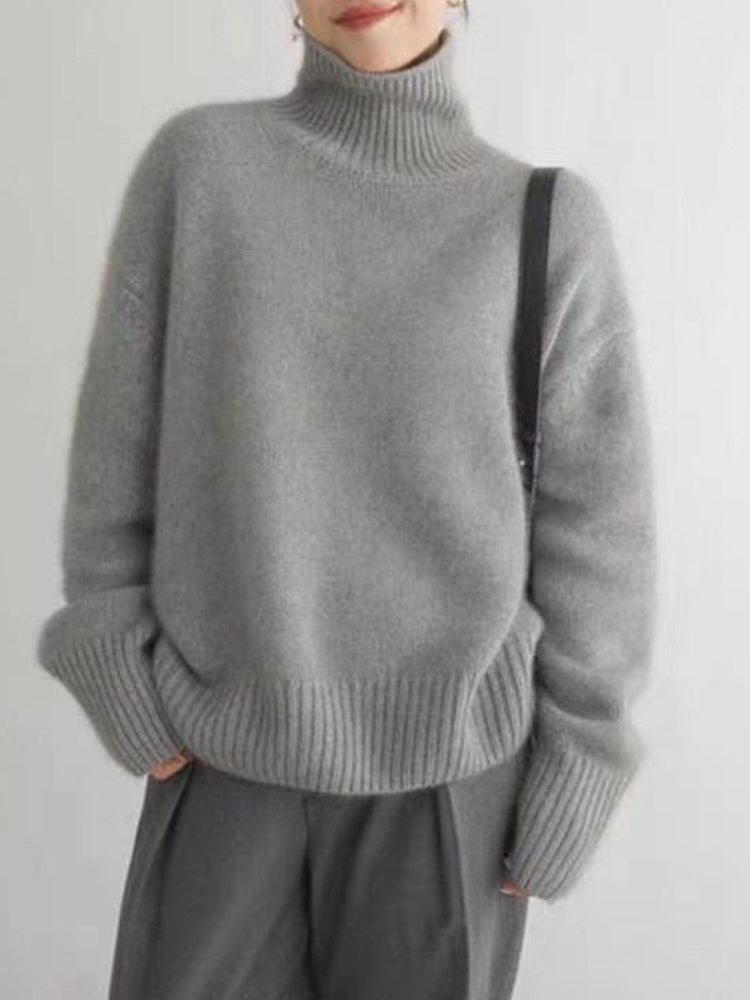 Lune London | Elegant turtleneck sweater for women