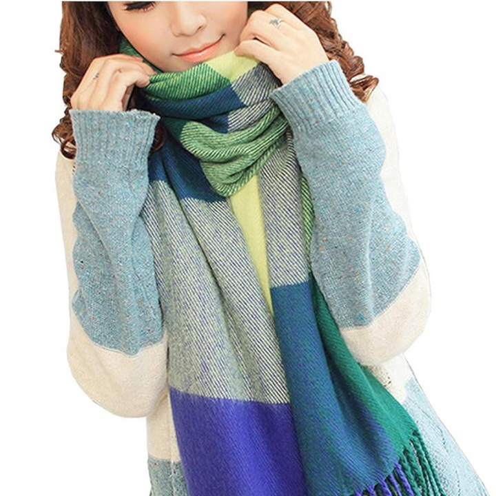 Amarae | Oversized Scarf for Men & Women - Classic Check Pattern