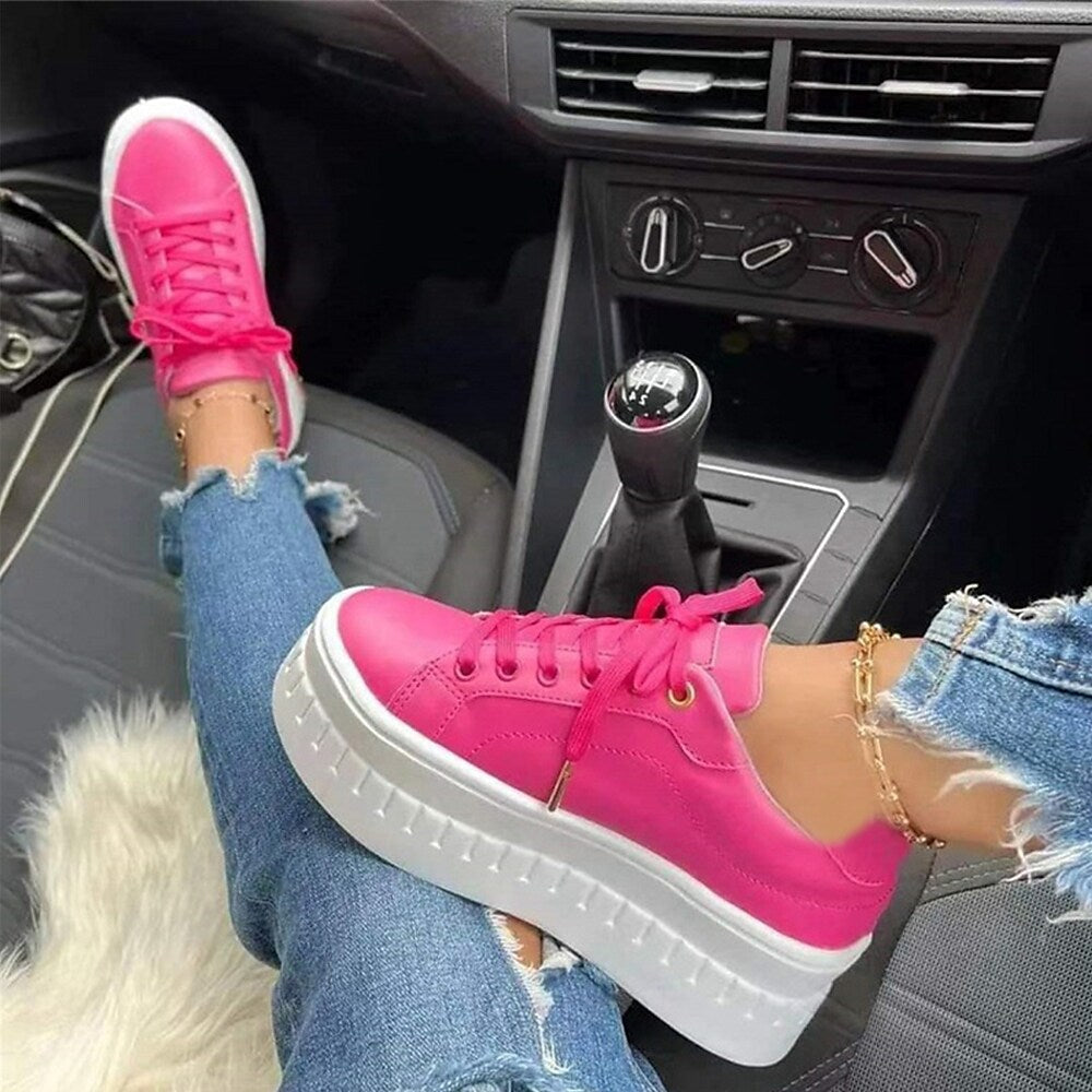 Chic und Stil | Comfortable Lace-Up Shoes with Thick Sole for Women