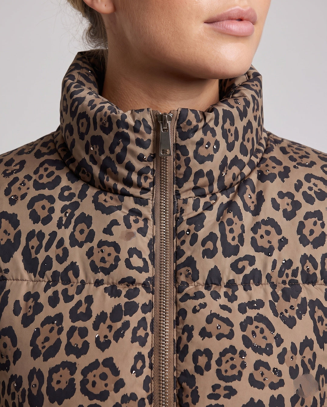 Product 10998327705946 - close_up_detail