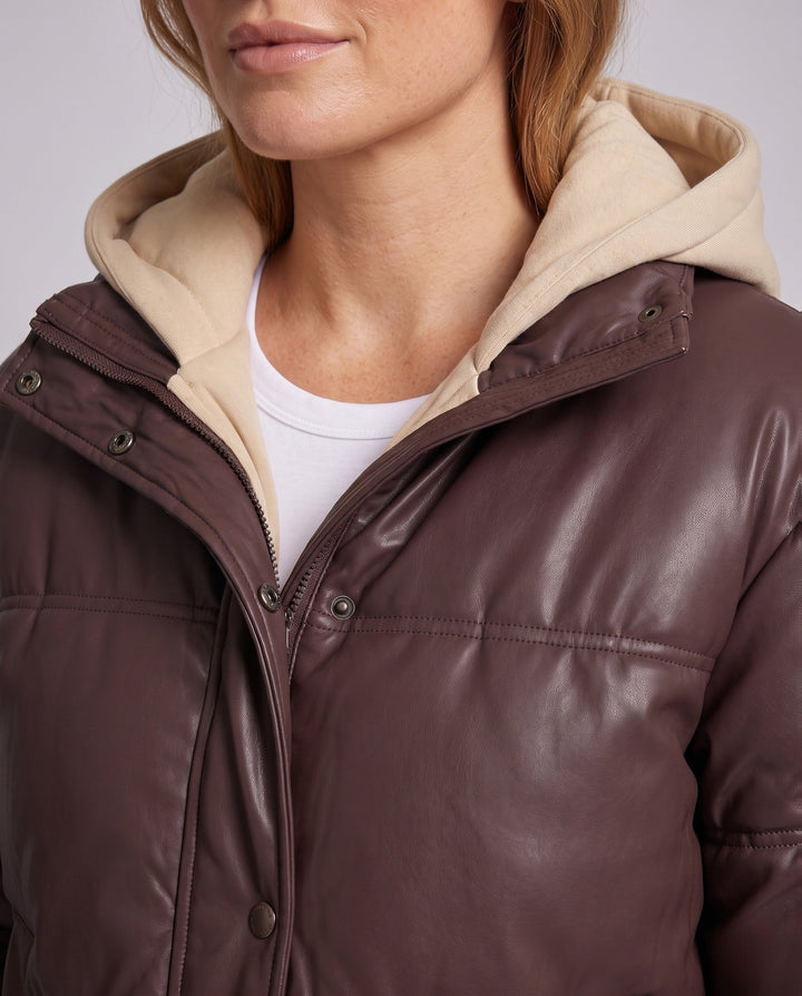 Product 10998334718298 - close_up_detail