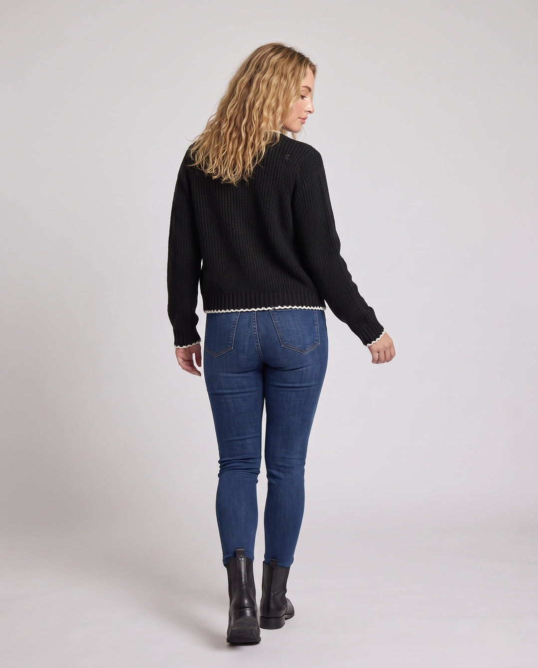 Product 11001260573018 - back_view
