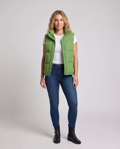 Women's microfiber quilted vest with high collar, windproof outer layer and drawstring hem Amarae
