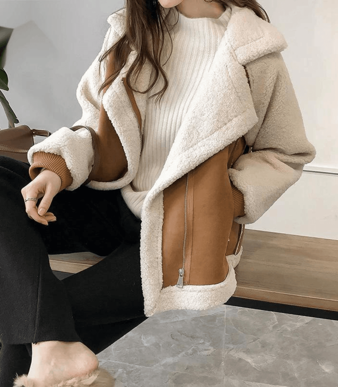 Amarae | soft and cozy women's jacket with faux fur