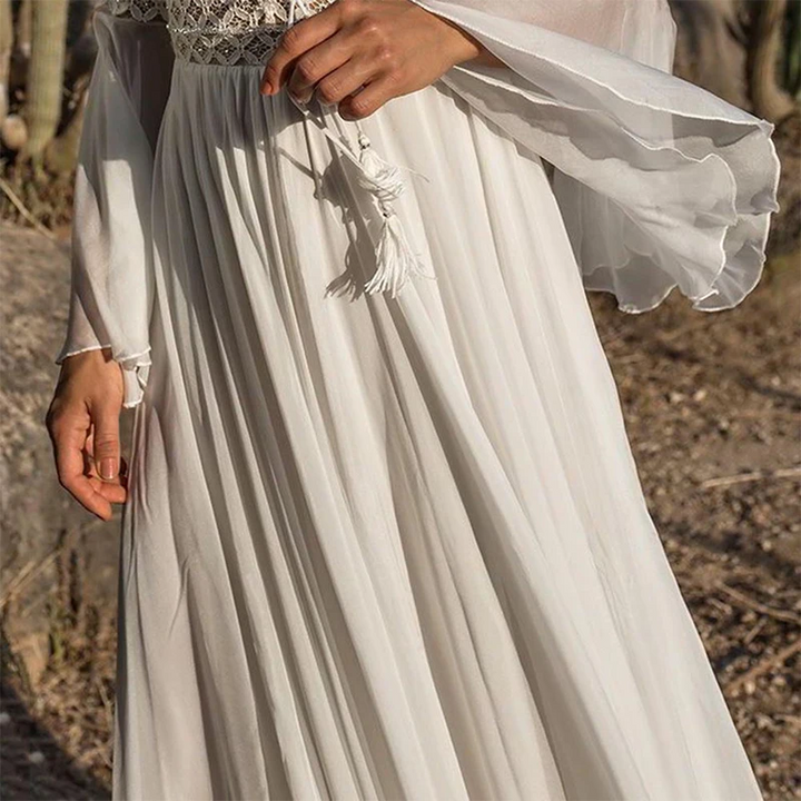 Chic Und Stil | White Dress In Boho Style