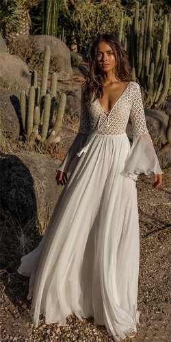 Chic Und Stil | White Dress In Boho Style