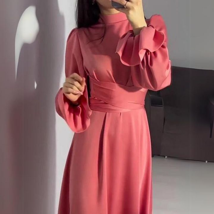 Lune London | The soft and silky dress with long sleeves