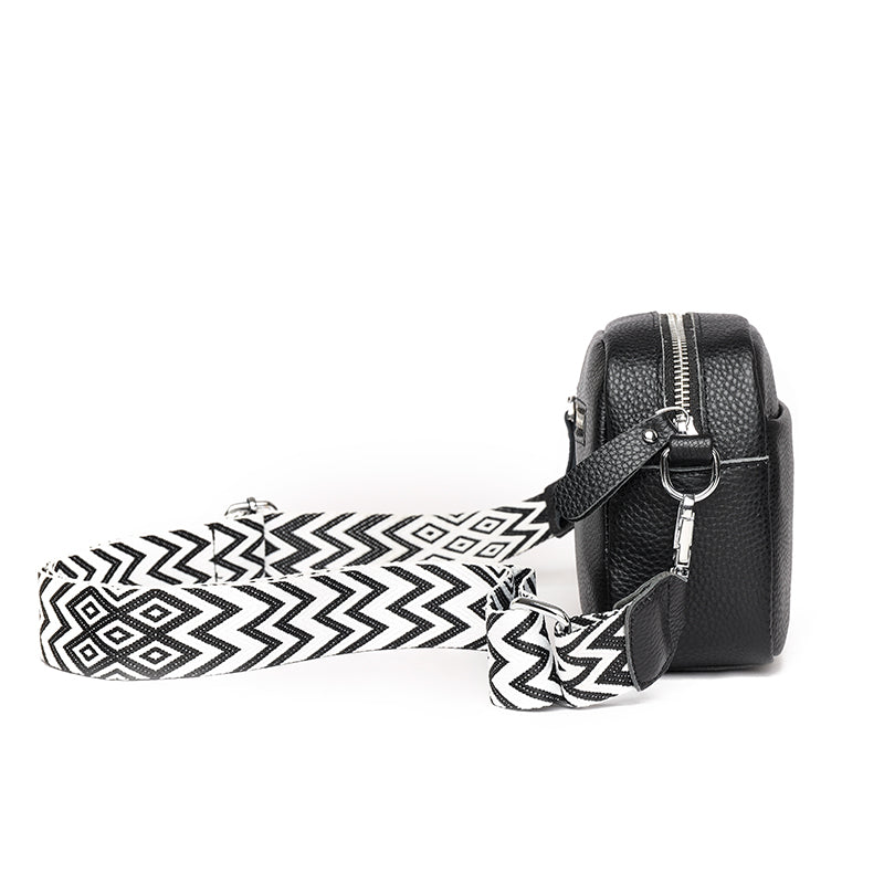 Chic Und Stil | Classic Leather Handbag
