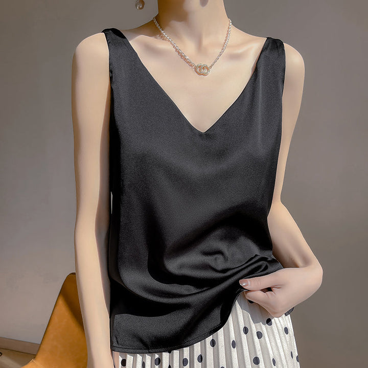 Lune London | Sleeveless Top Made of Satin Silk