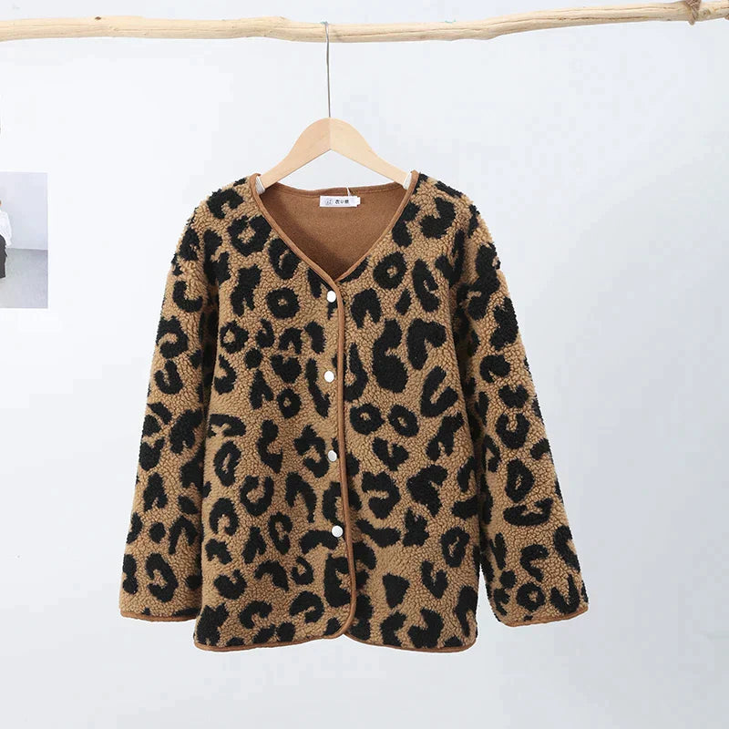 Lune London | elegant winter coat with leopard print for bold women