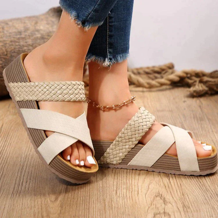 Lune London | Orthopedic Fashion Sandals