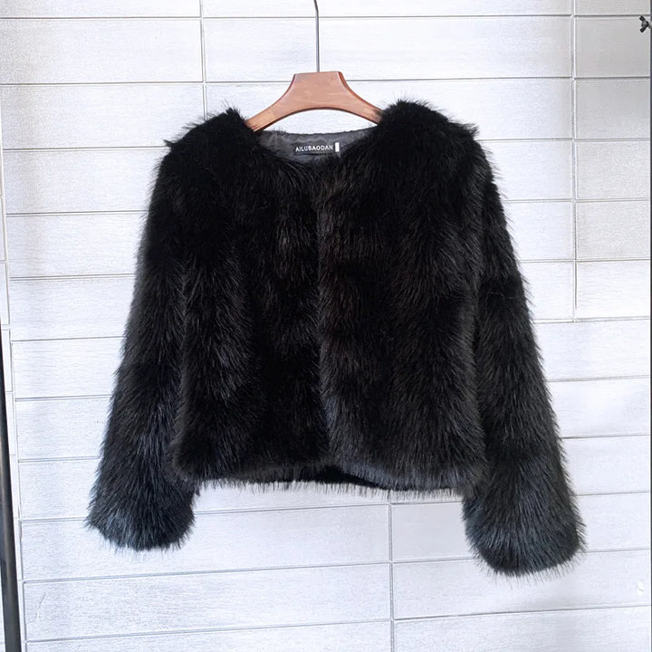 Lune London | More Elegant and Versatile Winter Coat