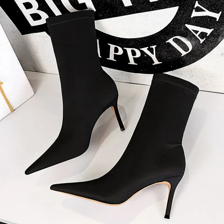 Lune London | Round socks soft heels