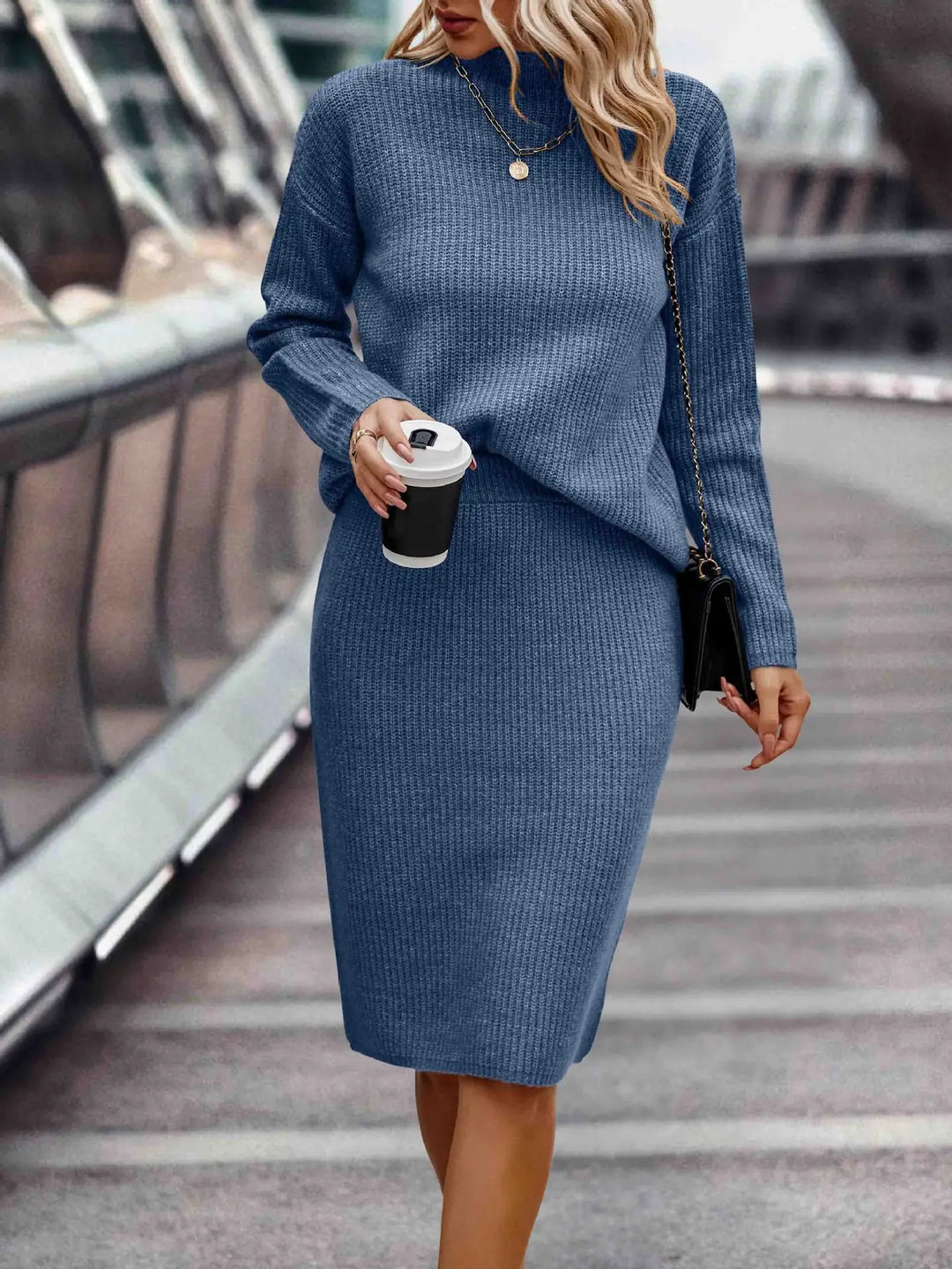 Amarae | 2-piece set including a sweater and a skirt