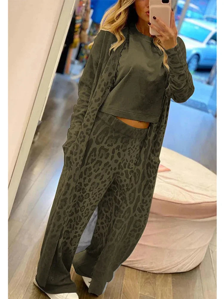 Lune London | Long sleeve cardigan with leopard print and elastic waist pants