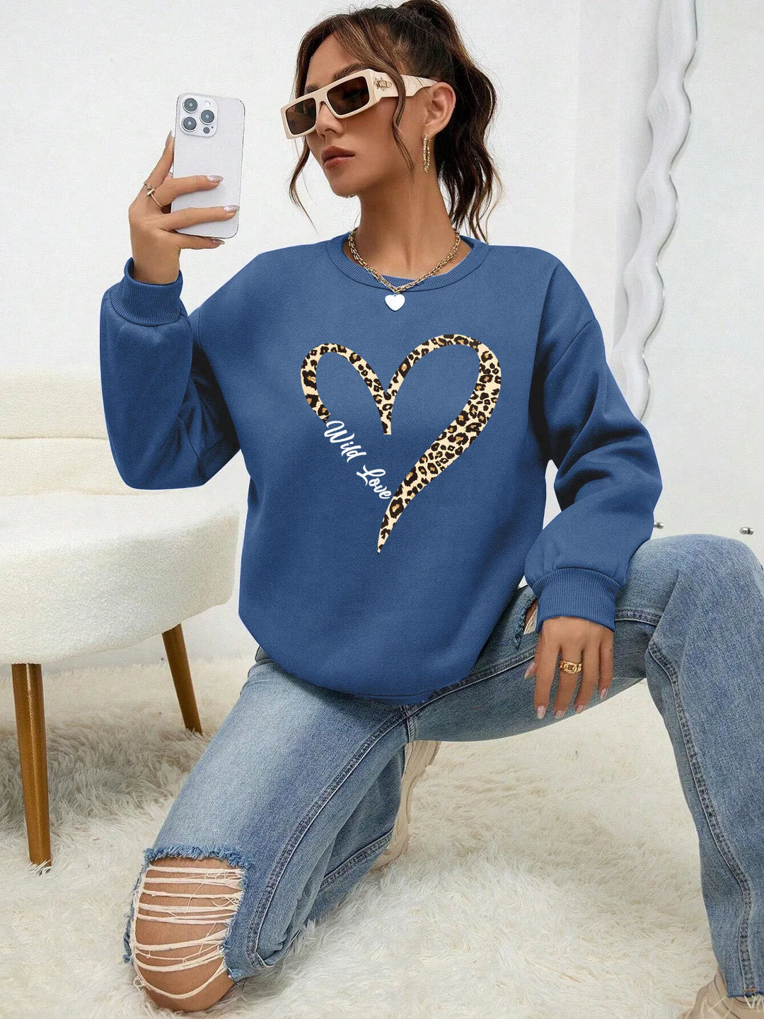 Lune London | Sweatshirt with Leopard Heart Print Polyester Trendy and Comfortable