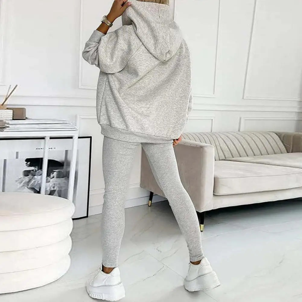 Amarae | Two-Piece Women's Set with Hooded Sweater