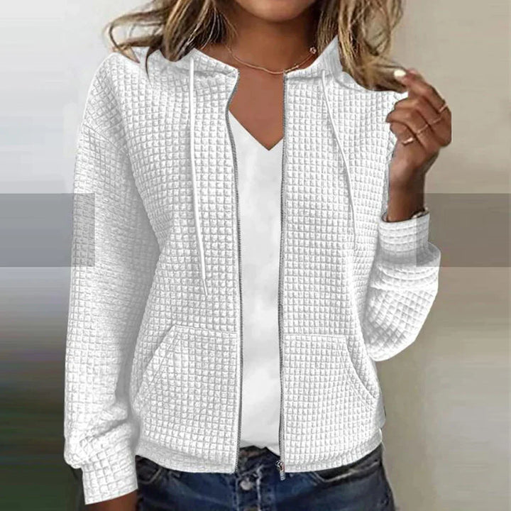 Amarae | Checkered Jacket: Style and Comfort Combined