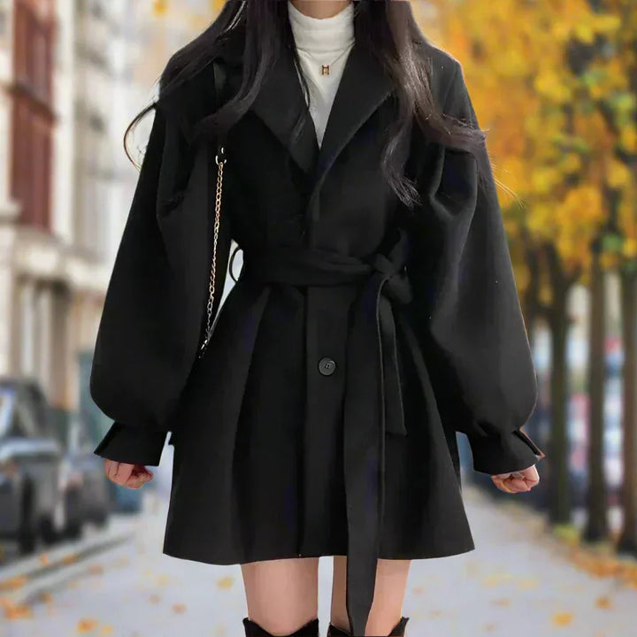 Amarae | Long trench coat for women with belt - Timeless elegance