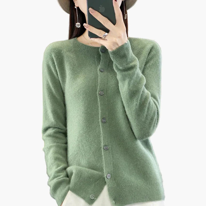 Lune London | Classic cardigan - Elegant everyday style for the office and leisure
