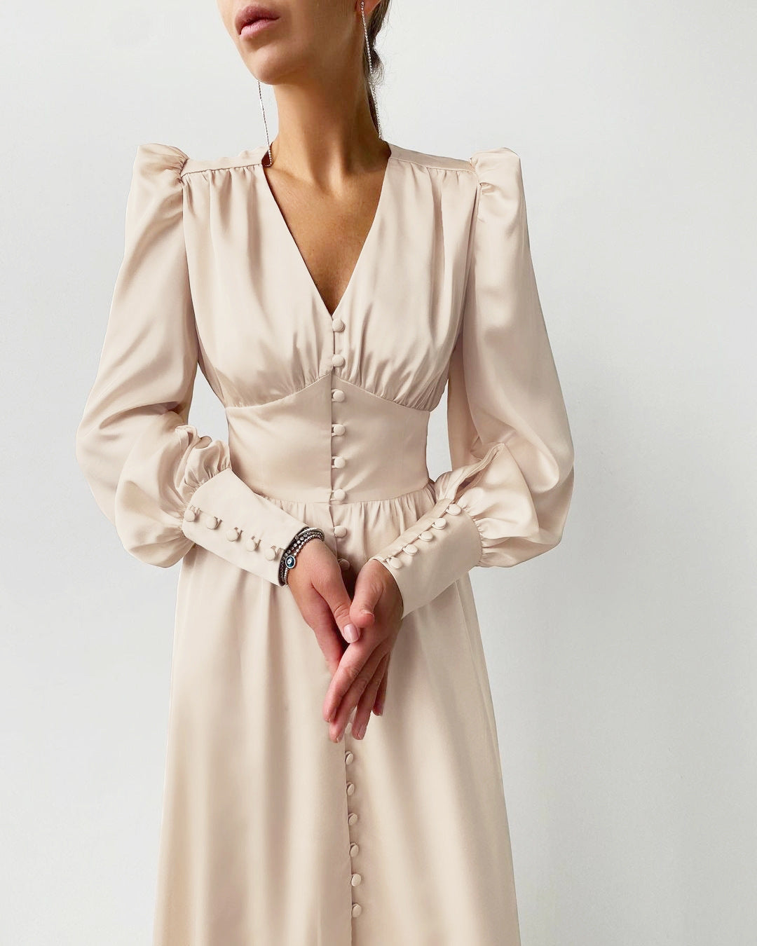 Lune London | Elegant Party Dress with V-Neck and Puff Sleeves for Women