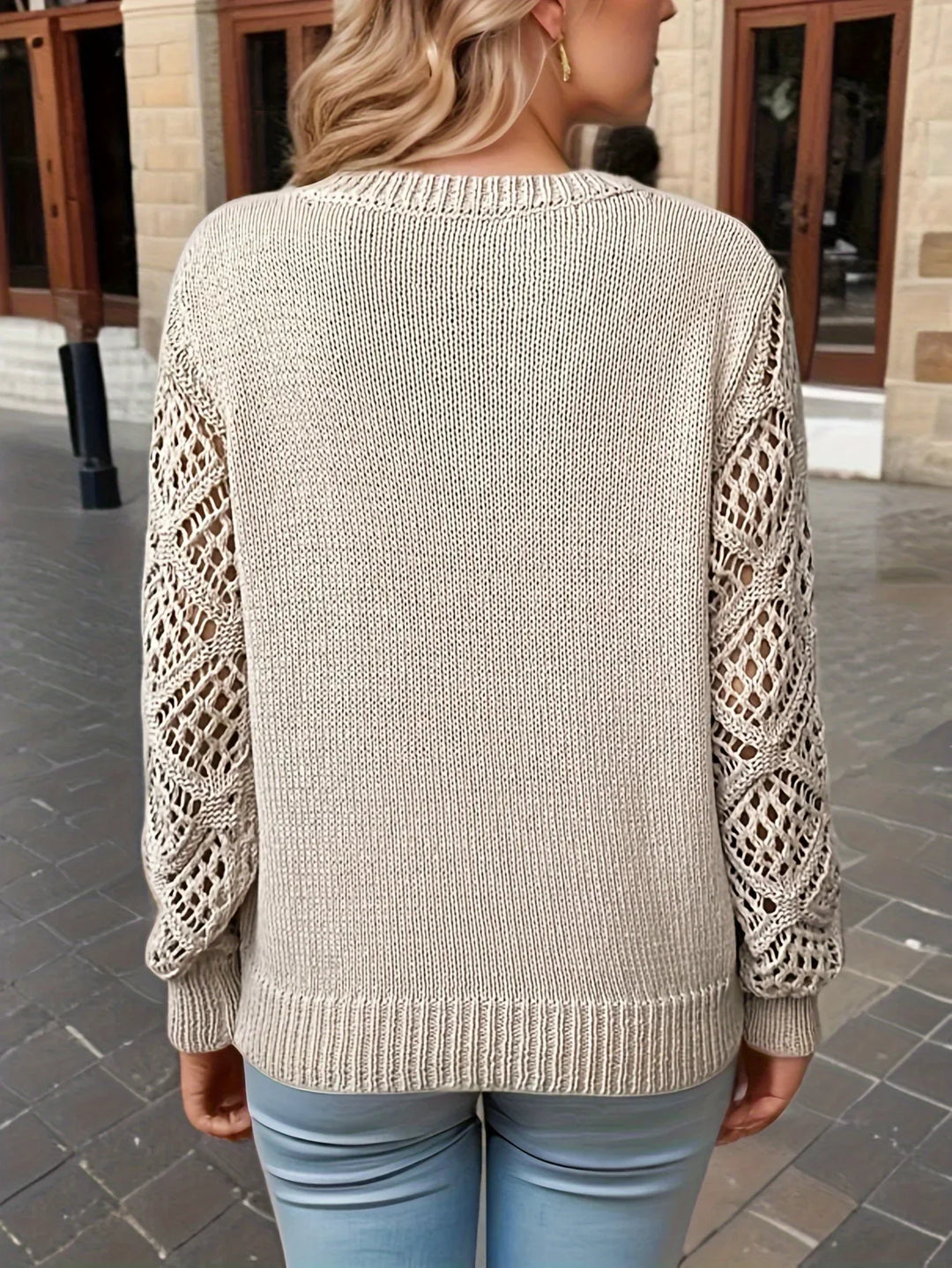 Lune London | Solid V Neck Knitted Sweater