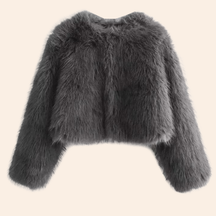 Amarae | Short Winter Jacket in Faux Fur