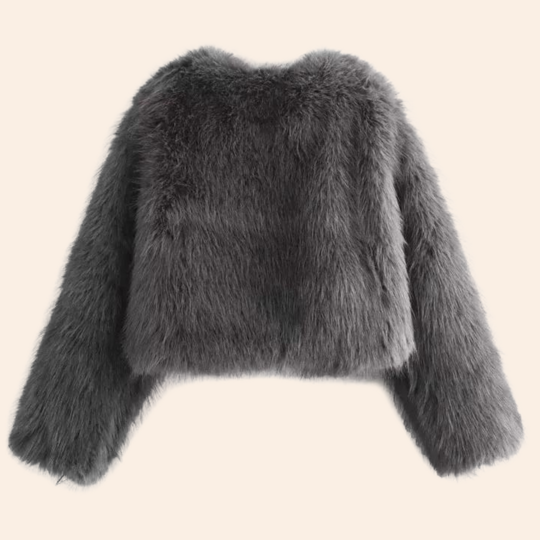 Amarae | Short Winter Jacket in Faux Fur