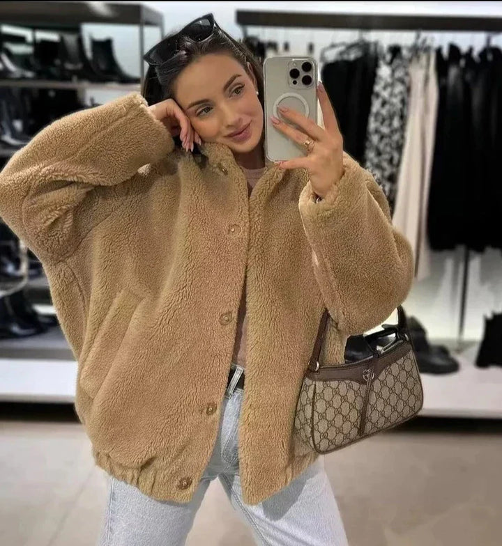 Amarae | Jacket - Soft Faux Fur - Oversized Fit - Button Closure - Long Sleeves