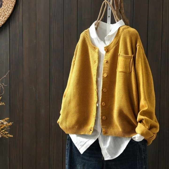 Amarae | Cardigan - Knit - Button Closure - Oversized Fit - Soft and Comfortable
