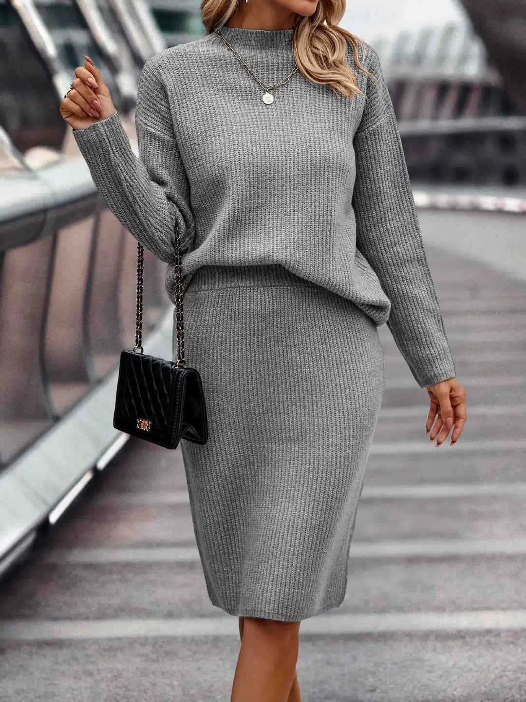 Amarae | 2-piece set including a sweater and a skirt