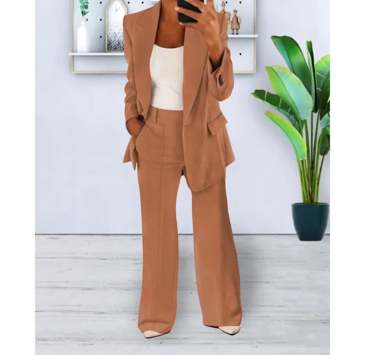 Lune London | Elegant pantsuit and jacket set for women