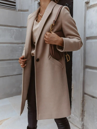 Amarae | Coat - Wool blend - Tailored fit - Button closure - Classic design