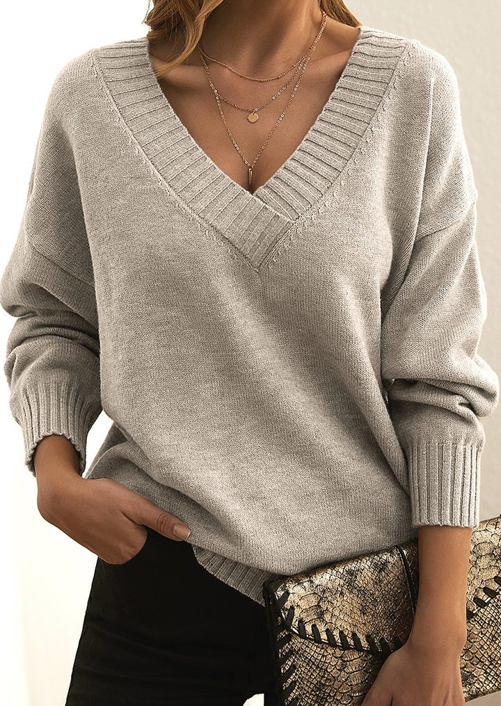Lune London | Knit sweater - Soft wool blend - V-neck - Loose fit - Long sleeves